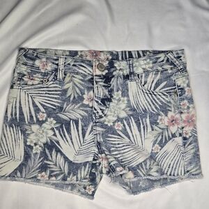 Cherokee Floral Denim Frayed-Hem Shorts (XL) – Tropical Palm & Blossom Print